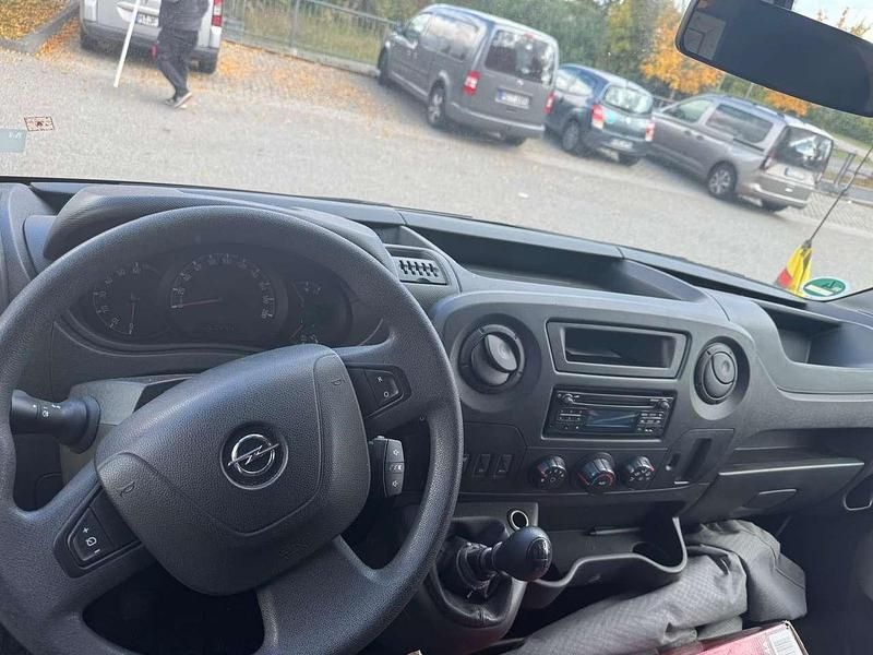 Gebraucht Opel Movano 136 PS (100 kW) 2018 Weiß Van / Kleinbus