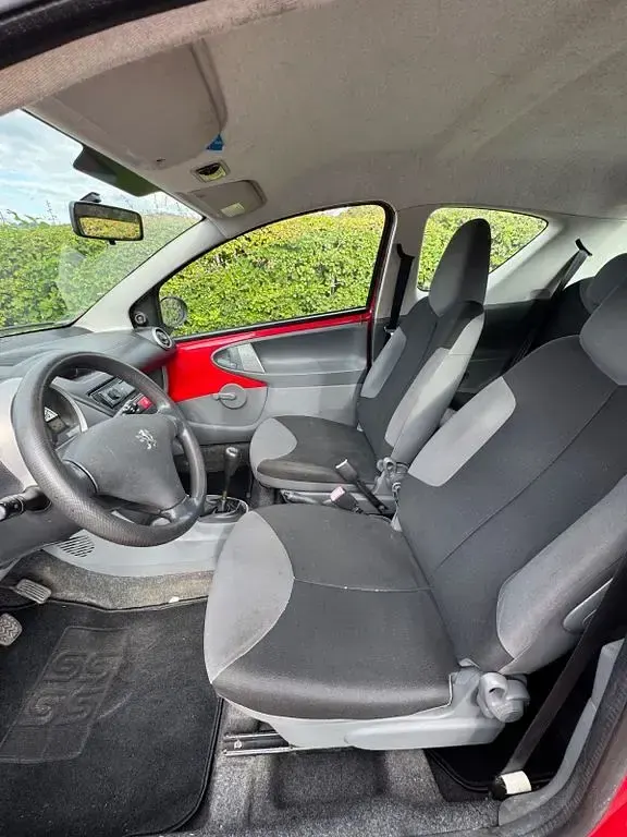 Gebraucht Peugeot 107 68 PS (50 kW) 2009 Rot Kleinwagen
