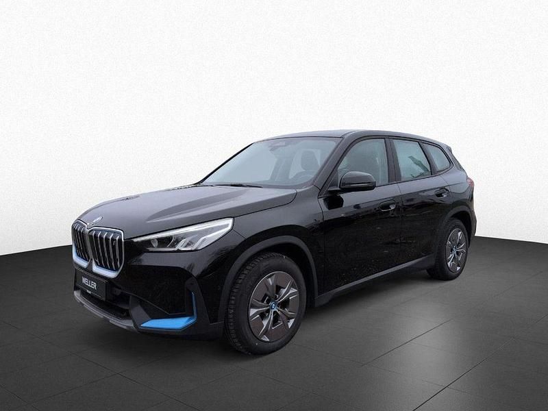 Gebraucht BMW iX1 Performance 225 kW (306 PS) 2023 Schwarz ii (schwarz) SUV