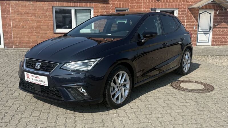 Blau Gebraucht 2022 Seat Ibiza Beats Limousine | 16.900 € (Fairer Preis) - Bild 1/4