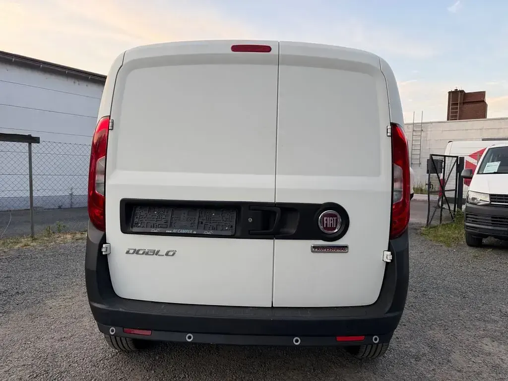 Gebraucht Fiat Doblò 120 PS (88 kW) 2017 Weiß Van / Kleinbus