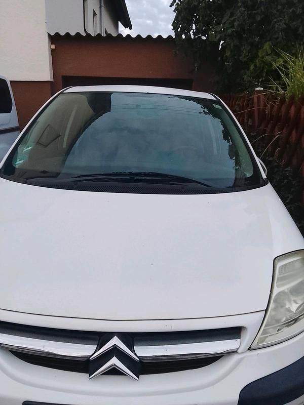 Beige Gebraucht 2007 Citroën C8 Van / Kleinbus | 2.000 € (Guter Preis) - Bild 1/4