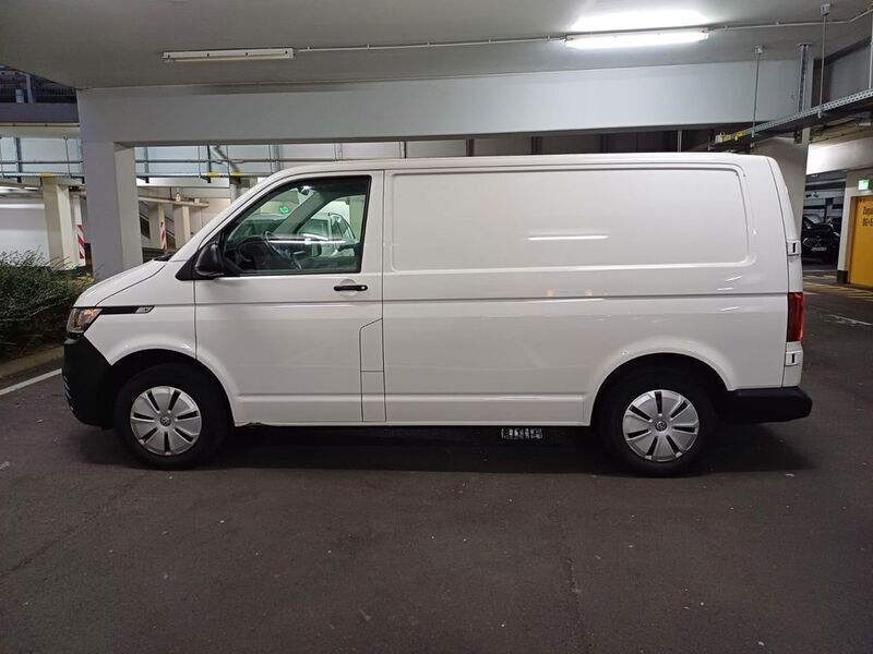 Candyweiß Gebraucht 2021 VW T6.1 Van | 14.800 € - Bild 1/4