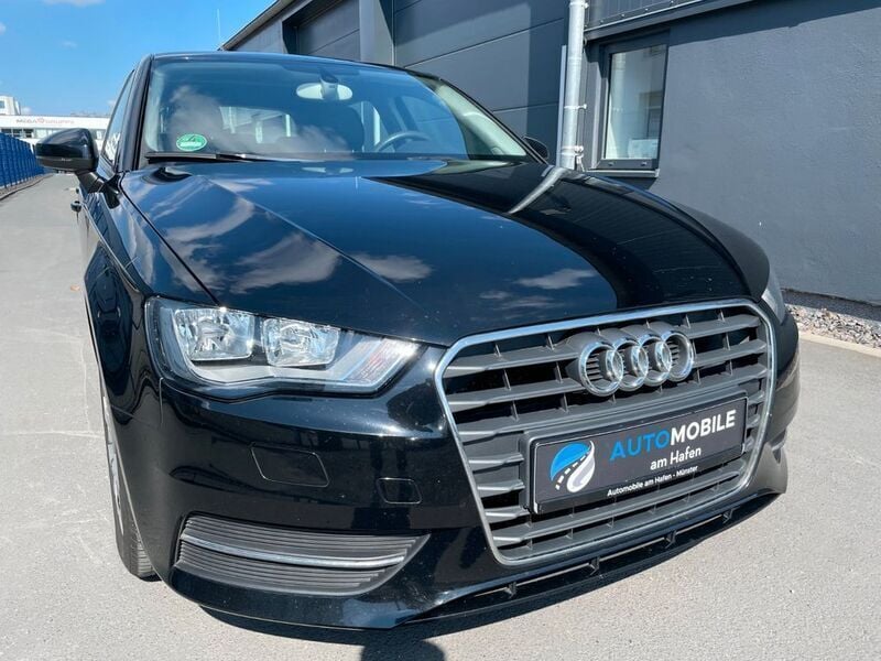 Schwarz Gebraucht 2015 Audi A3 Sportback Ambiente Limousine | 8.990 € (Guter Preis) - Bild 1/4