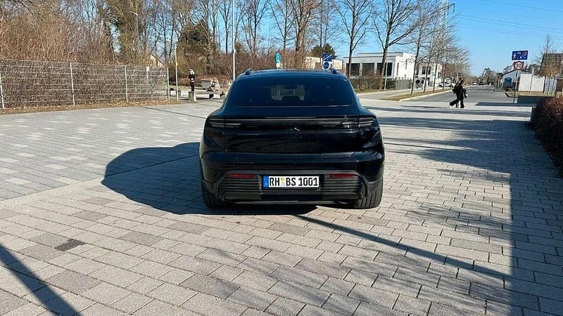 Gebraucht Porsche Macan 4 Electric 300 kW (408 PS) 2024 Schwarz SUV
