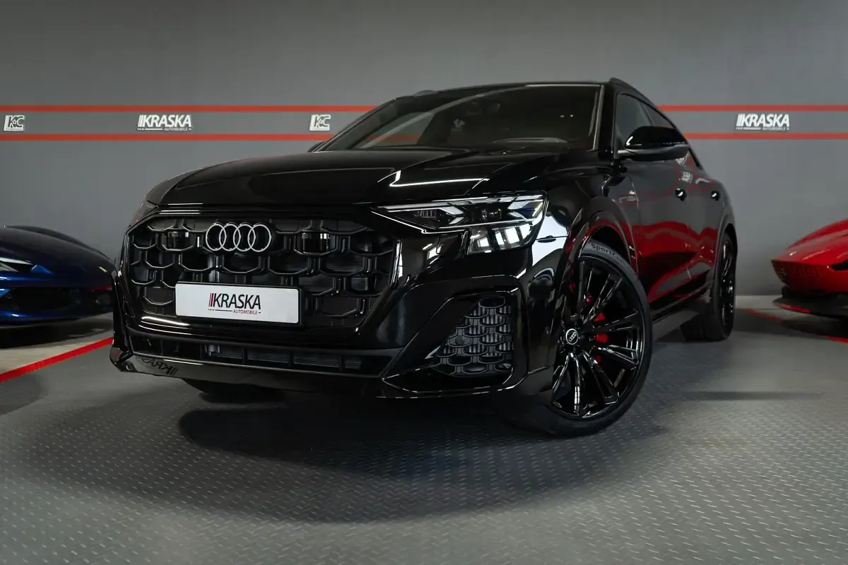 Gebraucht Audi Q8 S-Line 489 PS (359 kW) 2026 Mythosschwarz metallic SUV