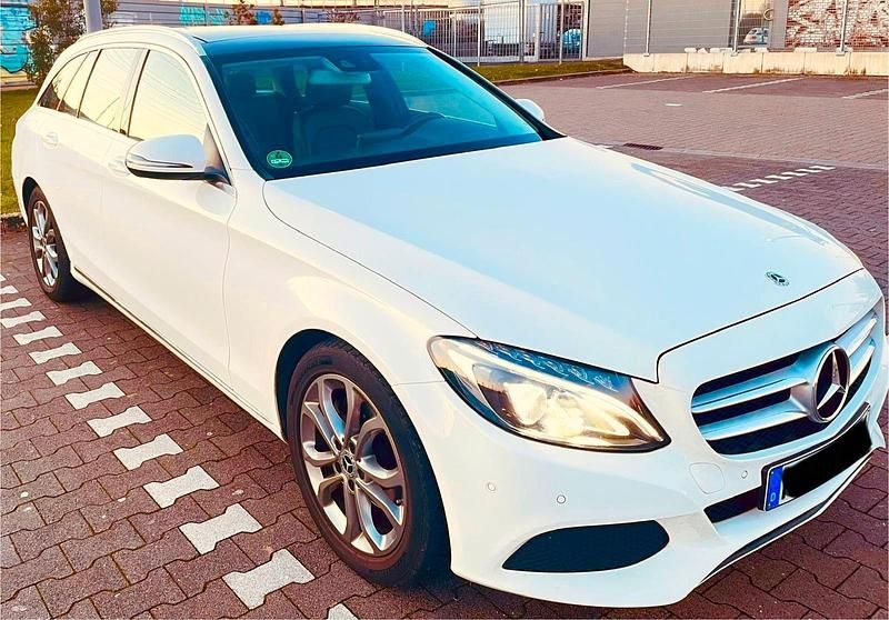 Gebraucht Mercedes C220 170 PS (125 kW) 2017 Weiß Kombi