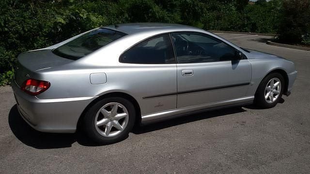 Gebraucht Peugeot 406 Coupe 184 PS (135 kW) 1999 Silber metallic Coupé