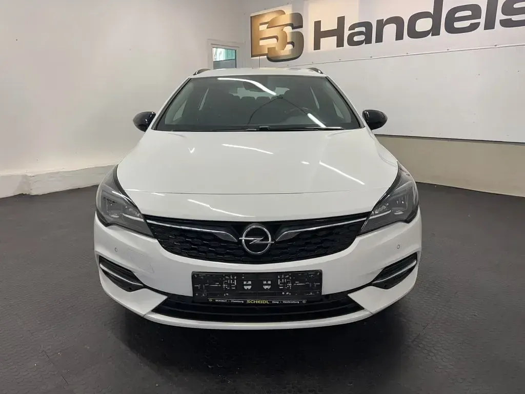 Gebraucht Opel Astra Business 122 PS (89 kW) 2022 Weiß Kleinwagen