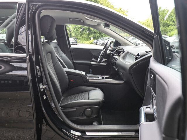 Gebraucht Mercedes B220 Advanced 190 PS (139 kW) 2024 Schwarz Van / Kleinbus