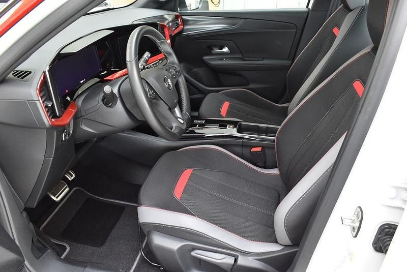 Gebraucht Opel Mokka-e 100 kW (136 PS) 2024 Weiß arktis weiß SUV