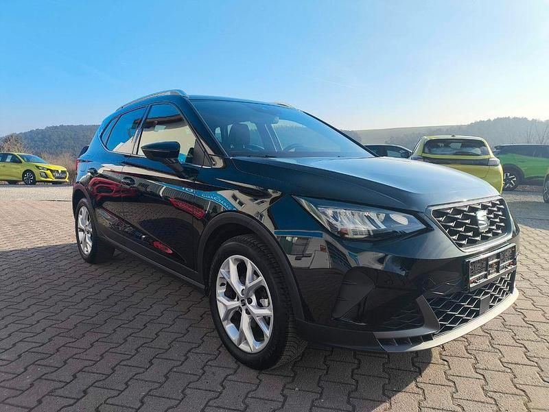 Schwarz Gebraucht 2024 Seat Arona FR SUV | 18.740 € (Fairer Preis) - Bild 1/4