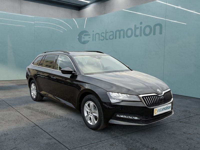 Schwarz Neu 2024 Skoda Superb Ambition Kombi | 36.600 € (Superpreis) - Bild 1/4