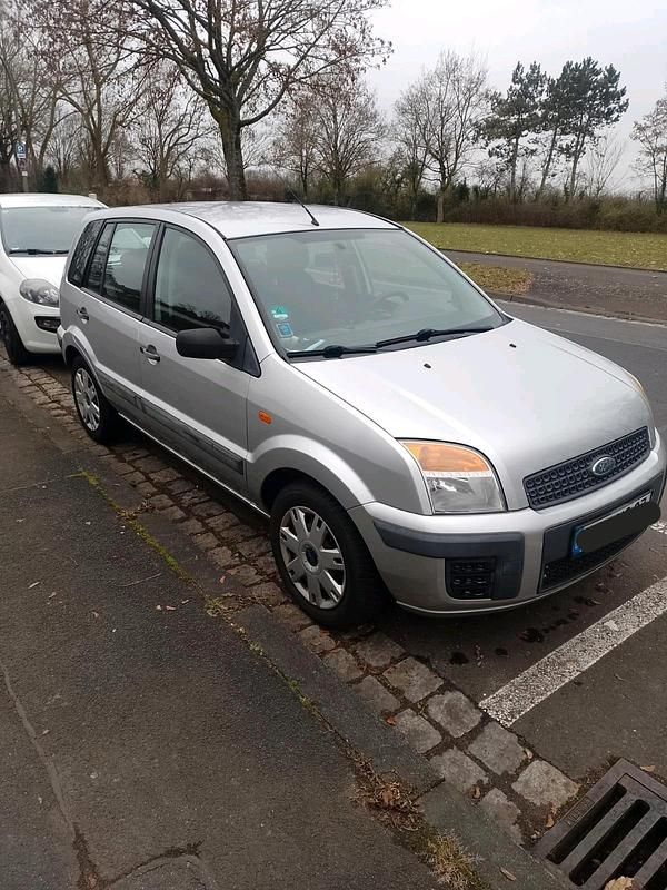 Gebraucht Ford Fusion 101 PS (74 kW) 2008 Silber Kleinwagen