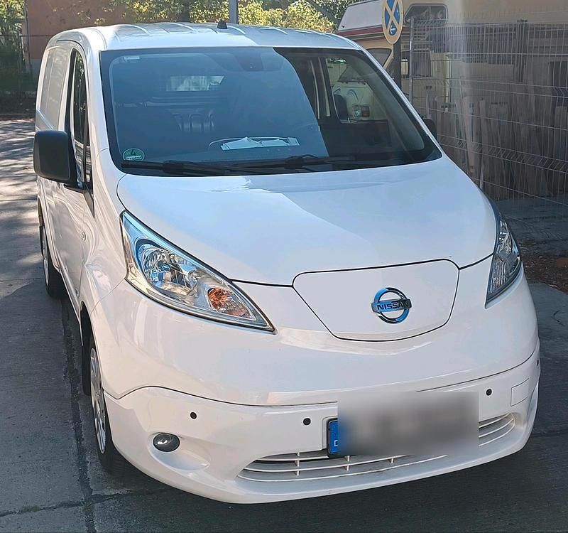 Gebraucht Nissan e-NV200 80 kW (109 PS) 2016 Weiß Van / Kleinbus