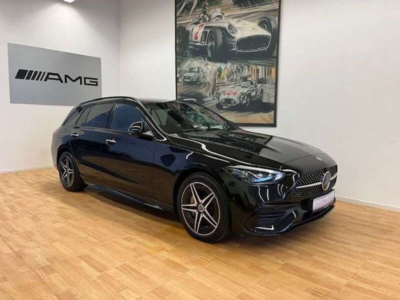 Obsidianschwarz metalliclack Gebraucht 2023 Mercedes C300e AMG line Kombi | 41.888 € (Guter Preis) - Bild 1/4