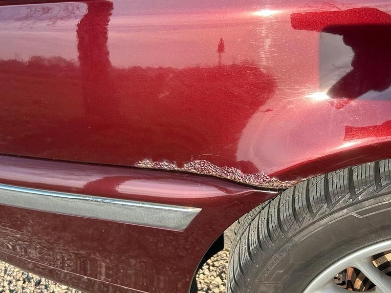 Gebraucht BMW 520 150 PS (110 kW) 1998 Rot Limousine