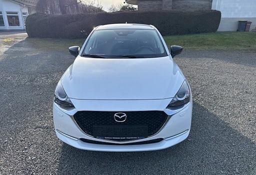 Weiß Gebraucht 2022 Mazda 2 Homura-Line Limousine | 15.980 € (Fairer Preis) - Bild 1/4