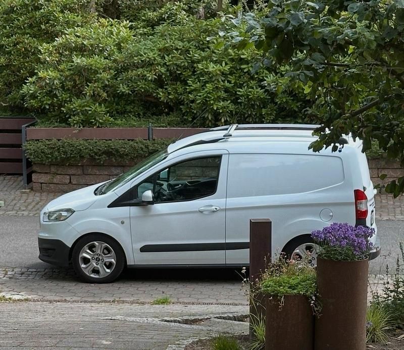 Second-hand Ford Transit 95 CP (69 kW) 2014 Alb Monovolum