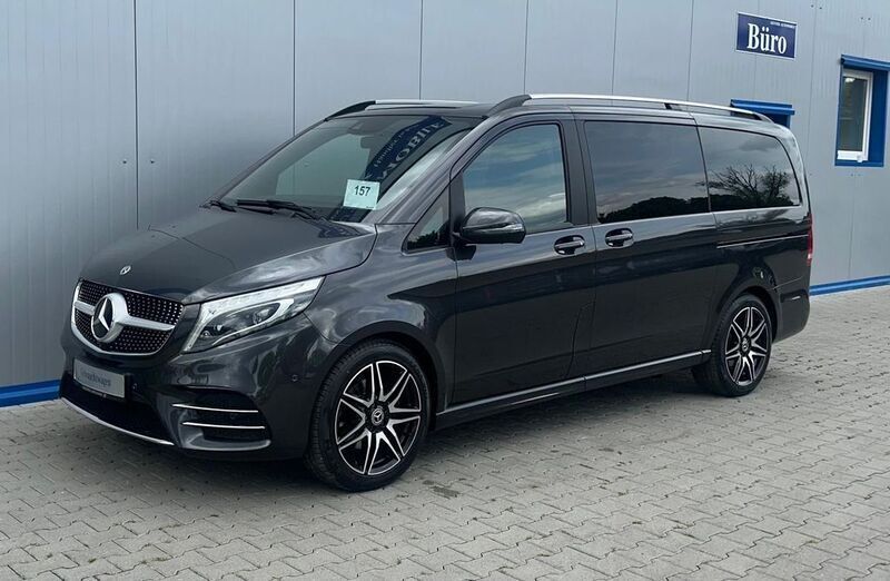 Grau Gebraucht 2022 Mercedes V250 AMG line Van / Kleinbus | 59.499 € (Etwas zu teuer) - Bild 1/4