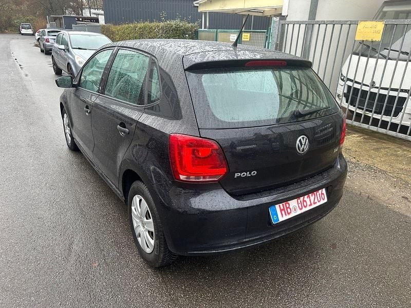 Gebraucht VW Polo Trendline 75 PS (55 kW) 2010 Schwarz Kleinwagen