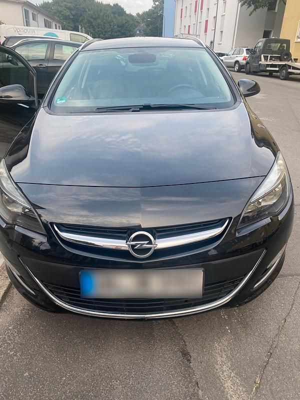 Gebraucht Opel Astra 165 PS (121 kW) 2013 Schwarz Kombi