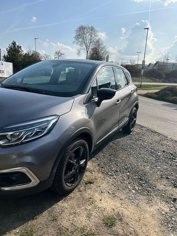 Gebraucht Renault Captur Intens 90 PS (66 kW) 2019 Grau SUV