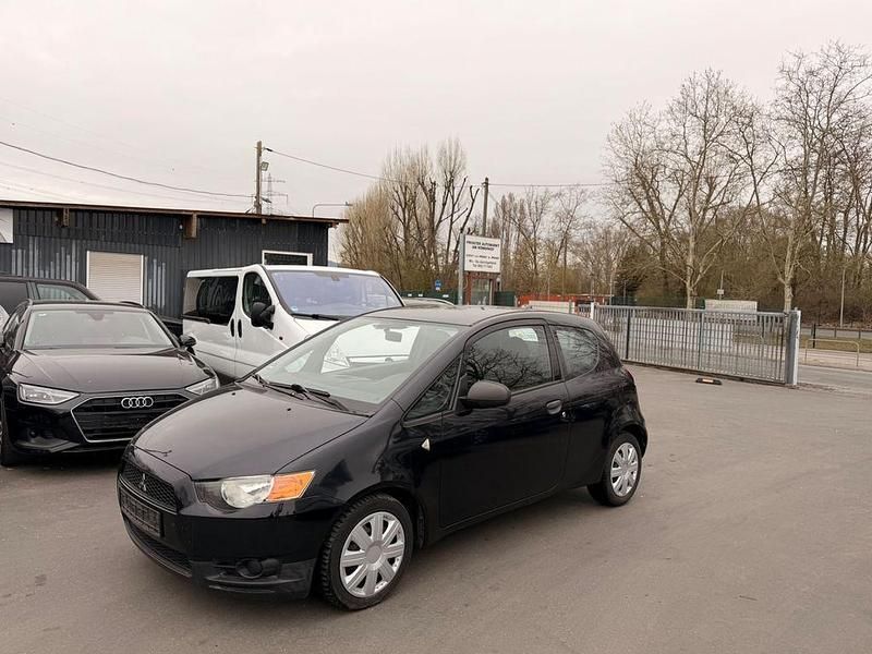 Gebraucht Mitsubishi Colt Inform 75 PS (55 kW) 2009 Schwarz Kleinwagen
