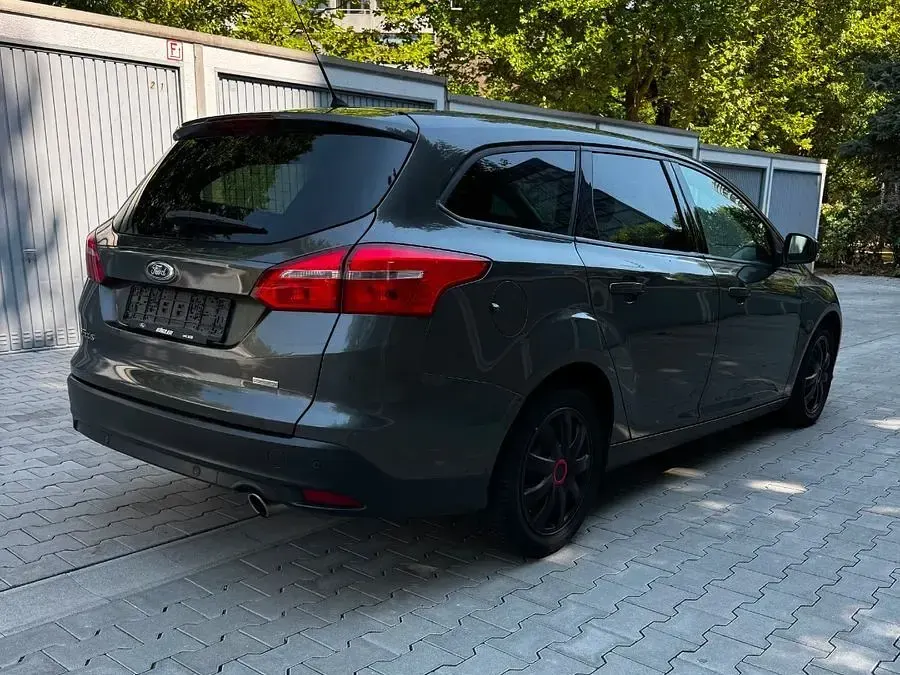 Gebraucht Ford Focus Business Edition 150 PS (110 kW) 2015 Magnetic Limousine