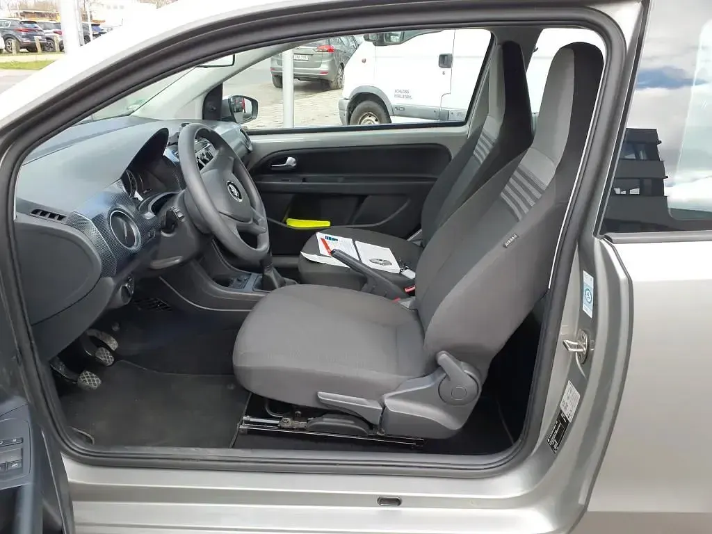 Gebraucht VW up! Basis 65 PS (47 kW) 2021 Silber Kleinwagen