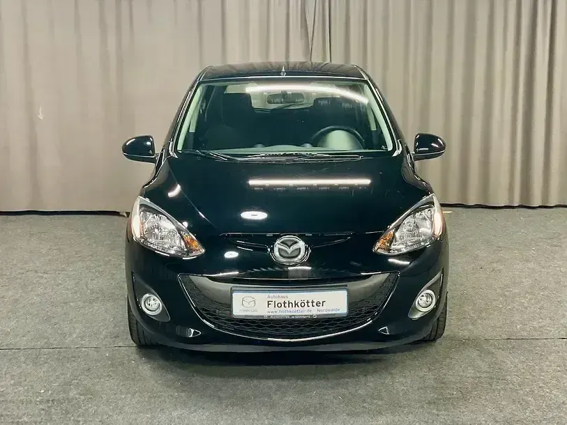 Second-hand Mazda 2 75 CP (55 kW) 2011 Negru Hatchback