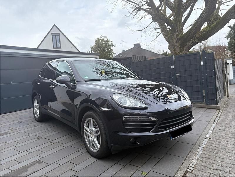 Gebraucht Porsche Cayenne 300 PS (220 kW) 2011 Schwarz SUV