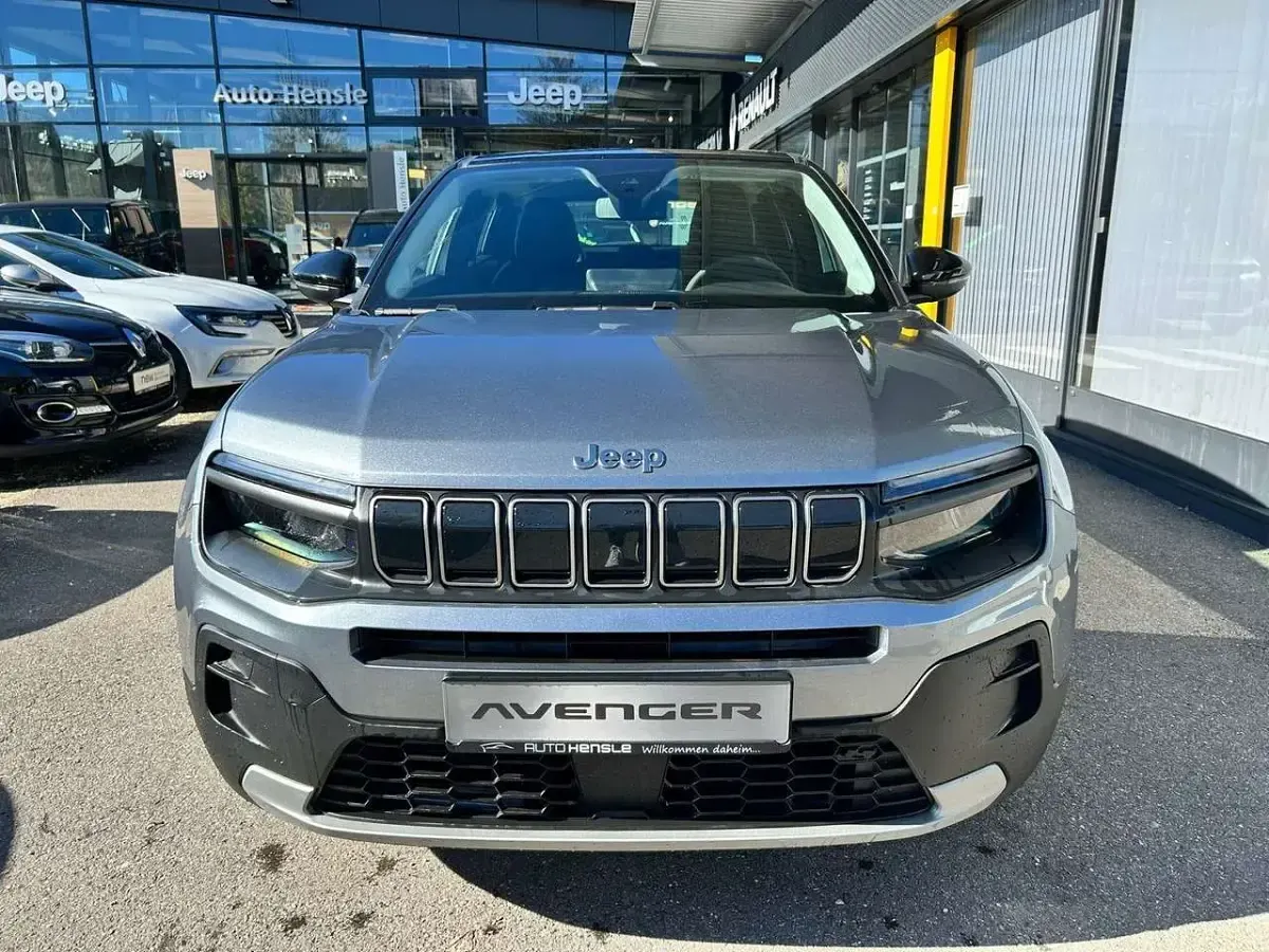 Neu Jeep Avenger Altitude 101 PS (74 kW) 2025 Grau SUV