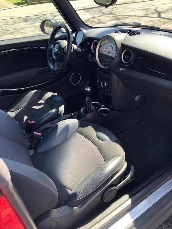 Second-hand Mini ONE 98 CP (72 kW) 2013 Hatchback