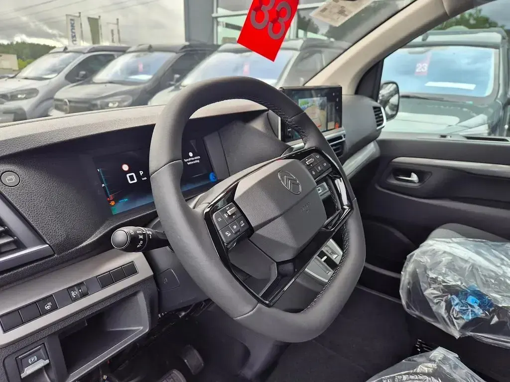 Neu Citroën Spacetourer 179 PS (131 kW) 2026 Grün Van / Kleinbus
