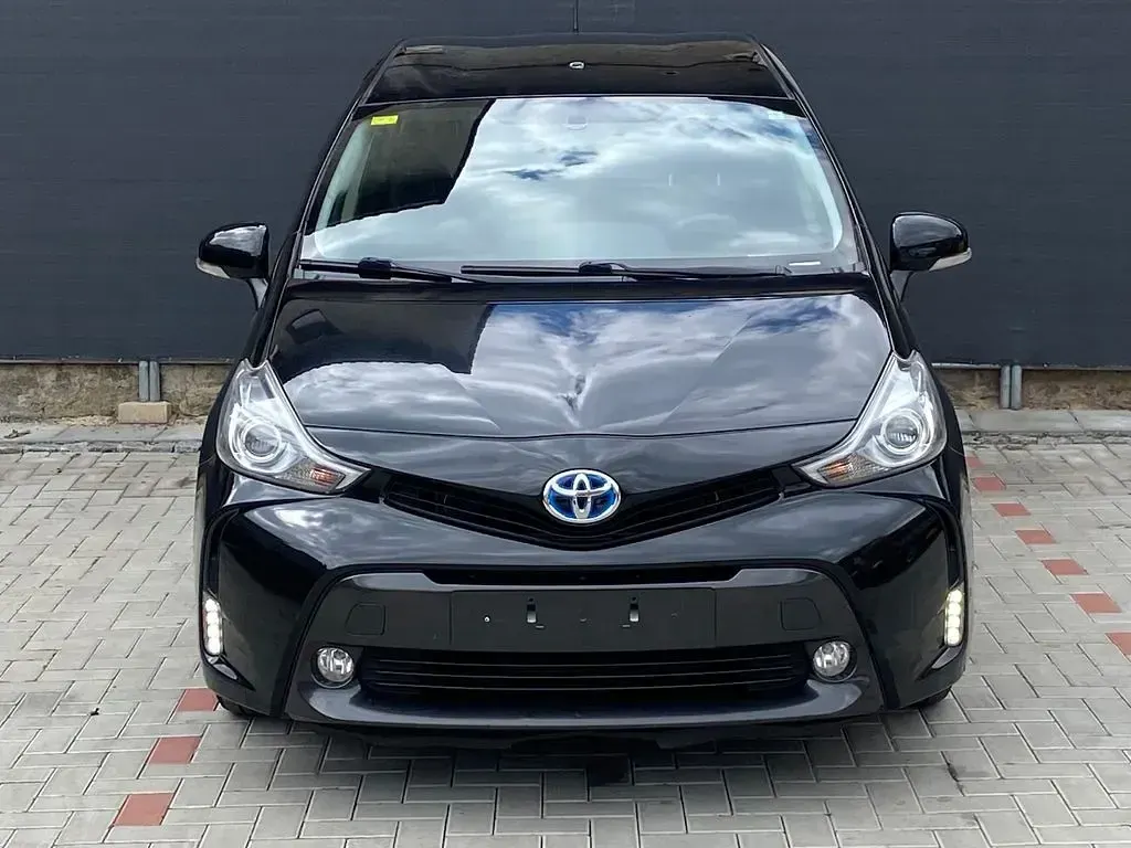 Gebraucht Toyota Prius+ 99 PS (72 kW) 2015 Schwarz Van / Kleinbus