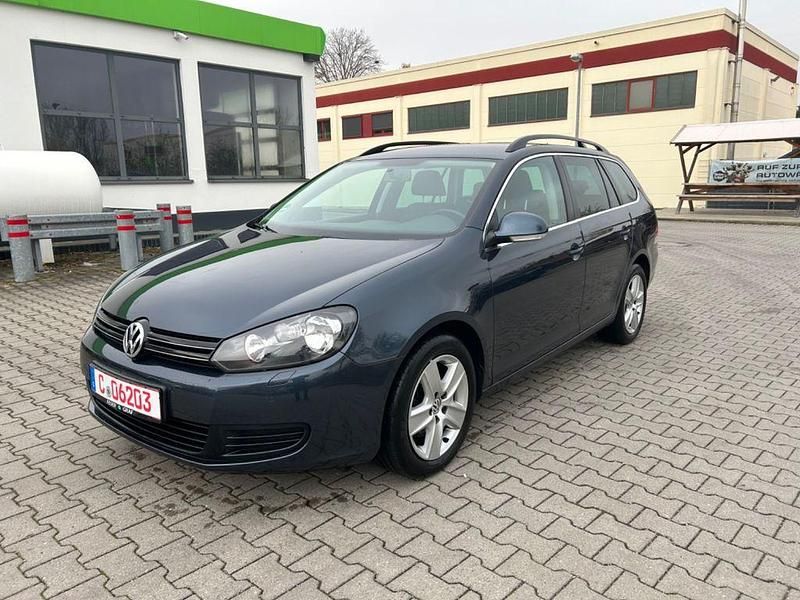 Gebraucht VW Golf VI Comfortline 122 PS (89 kW) 2010 Blau Kleinwagen
