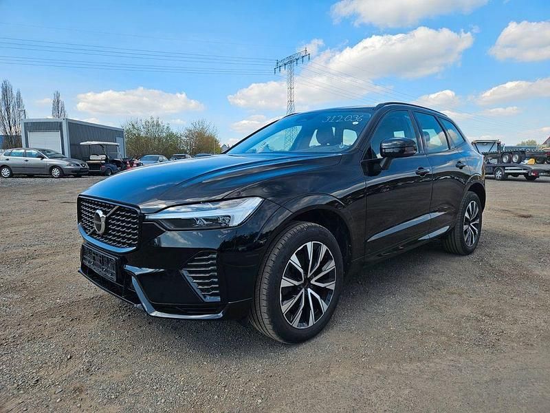Używany Volvo XC60 Plus 197 KM (144 kW) 2023 Czarny SUV