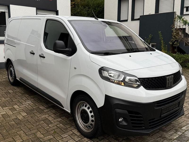 Weiß Gebraucht 2022 Fiat Scudo Van / Kleinbus | 12.950 € (Guter Preis) - Bild 1/4