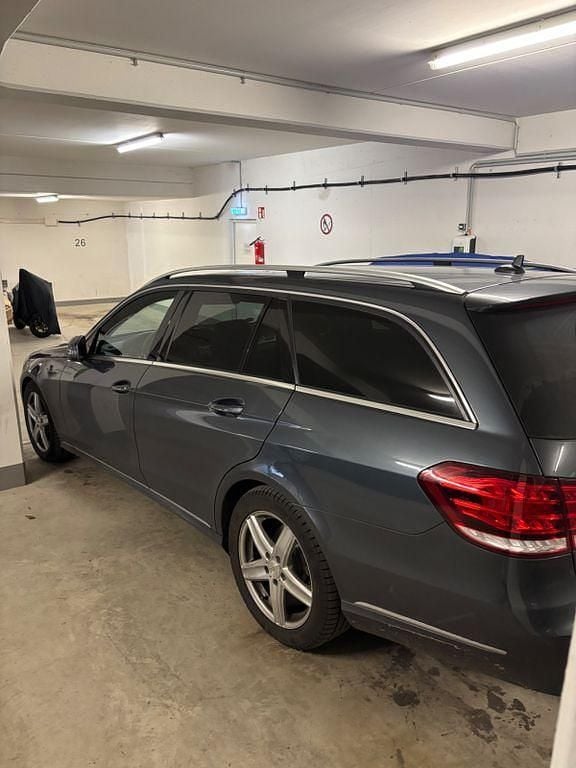 Gebraucht Mercedes E200 Avantgarde 136 PS (100 kW) 2015 Grau Limousine