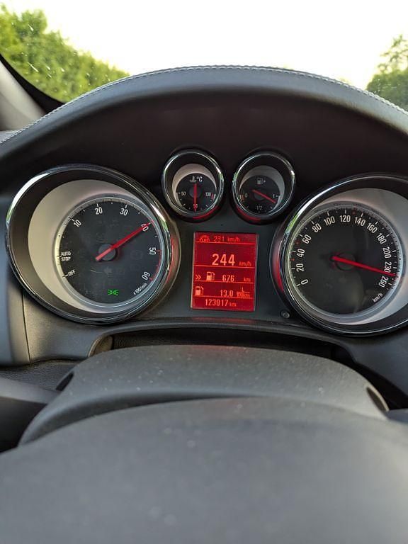 Gebraucht Opel Cascada Innovation 165 PS (121 kW) 2015 Braun Cabrio