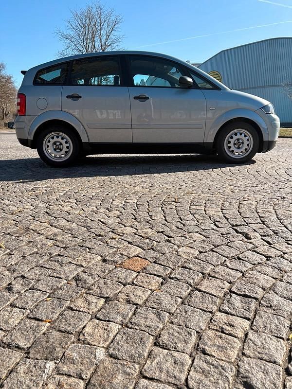 Gebraucht Audi A2 61 PS (44 kW) 2002 Grau Kleinwagen