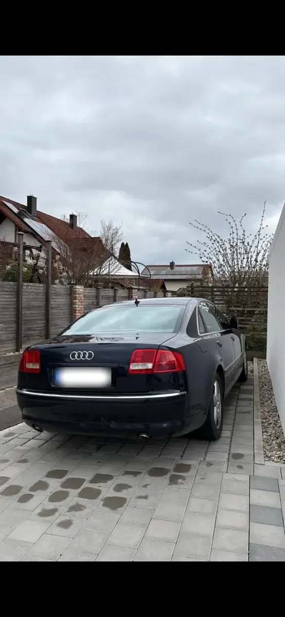 Gebraucht Audi A8 233 PS (171 kW) 2005 Blau Limousine