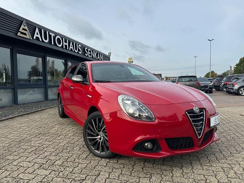 Gebraucht Alfa Romeo Giulietta Sprint 150 PS (110 kW) 2015 Rot Kleinwagen