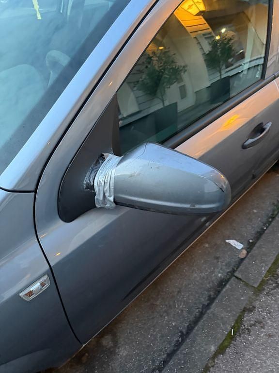 Gebraucht Opel Astra 90 PS (66 kW) 2009 Silber Limousine