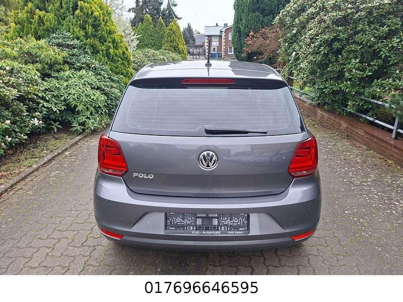 Gebraucht VW Polo Comfortline 75 PS (55 kW) 2014 Grau Kleinwagen