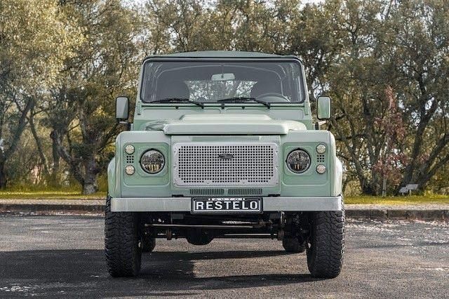 Gebraucht Land Rover Defender 122 PS (89 kW) 2008 Grün SUV