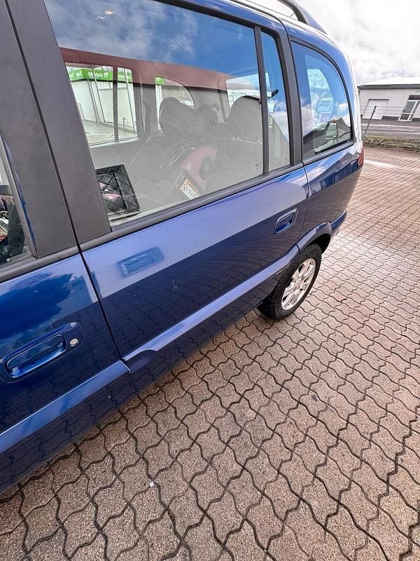 Gebraucht Opel Zafira 97 PS (71 kW) 2005 Blau Van / Kleinbus