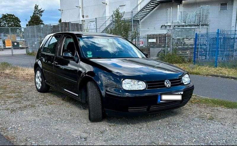 Gebraucht VW Golf IV 2003 Schwarz Kleinwagen
