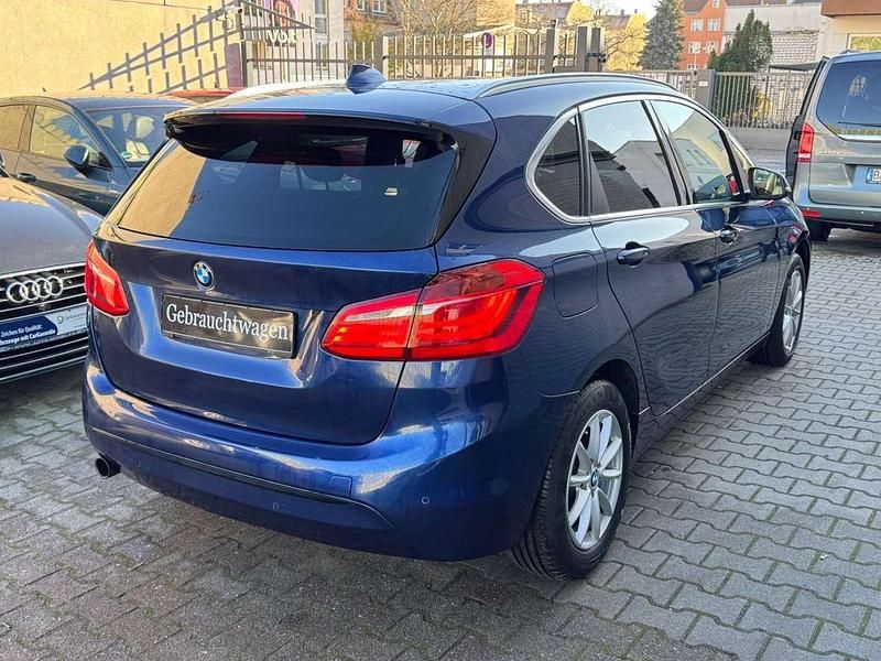 Gebraucht BMW 218 Sport Line 136 PS (100 kW) 2015 Mediterranblau metallic Kombi